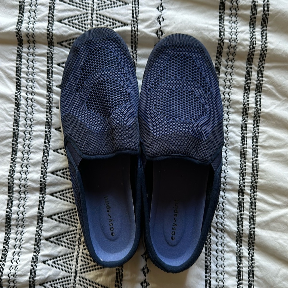 Easy spirit Take Knit clogs